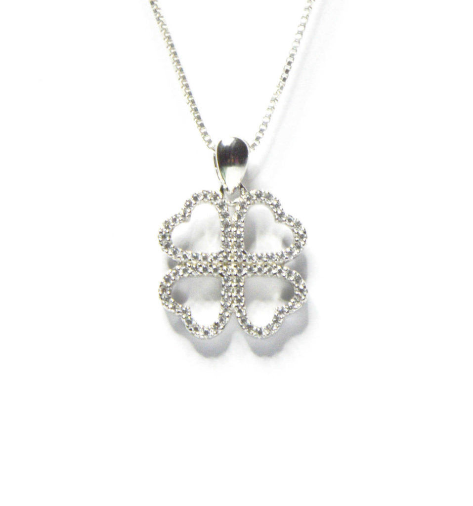 שרשרת כסף 925 עם תליון עלי תלתן משובץ