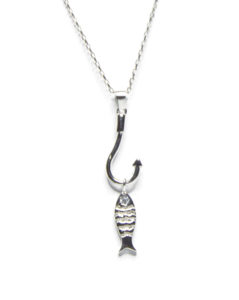 שרשרת כסף 925 עם תליון קרס עם דג משובץ