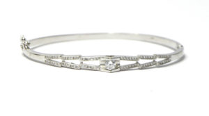 צמיד קשיח כסף 925 משובץ צורת טיפה